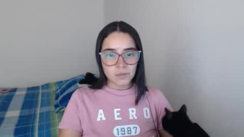 Emma online show from December 13, 10:15 pm