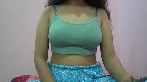 ishika_singh_ online show from October 16, 2:23 am