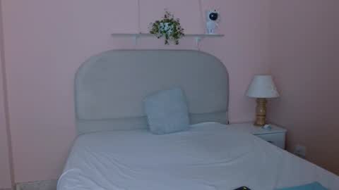 Isis  online show from November 13, 9:08 am