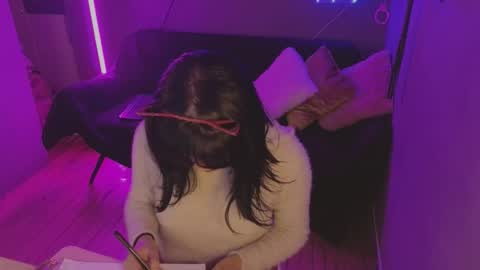 Ana Maria online show from December 1, 3:11 am