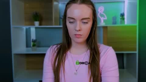 isla_dior online show from March 23, 7:07 pm