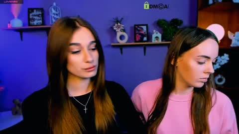 isla_dior online show from April 6, 6:36 am