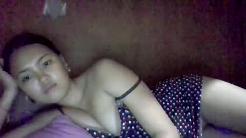 Snapshot of island_girl888 chatting on May 23, 10:19 am siri online show from May 23, 10:19 am