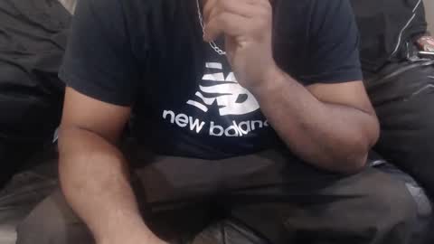 Snapshot of islandboi_88 chatting on January 18, 12:02 am islandboi_88 online show from January 18, 12:02 am