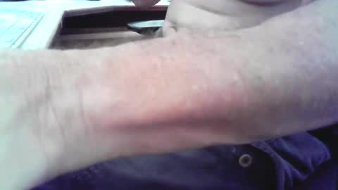 islandforfun online show from April 4, 1:08 pm