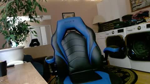 Jim online show from December 11, 7:42 am