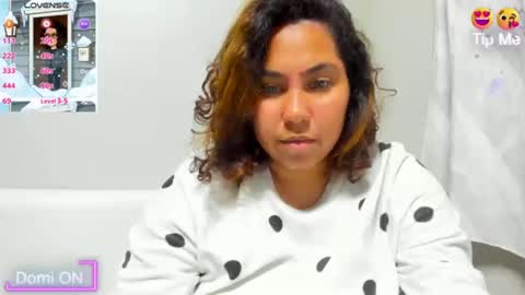 Snapshot of isobel_adams20 chatting on January 25, 9:57 pm Isobel Adams online show from January 25, 9:57 pm