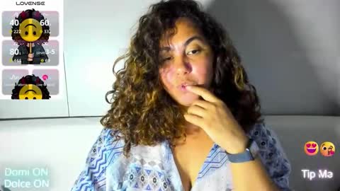 Snapshot of isobel_adams20 chatting on September 14, 12:21 am Isobel Adams online show from September 14, 12:21 am