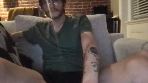 isocialmedia online show from January 8, 11:12 am