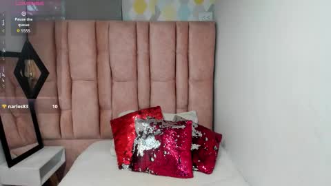 ISSA MILF online show from March 28, 1:33 pm