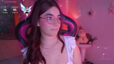 ISSA  online show from October 10, 9:36 pm