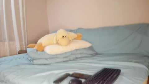 Issabelle online show from February 8, 7:01 am