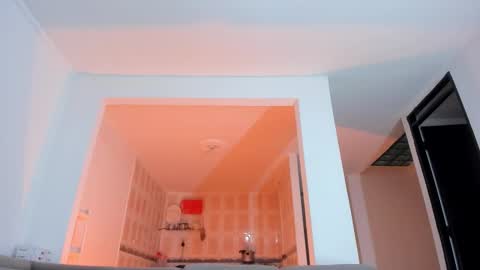 Isabella  online show from January 5, 8:45 pm