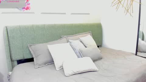 isa online show from March 21, 7:06 pm