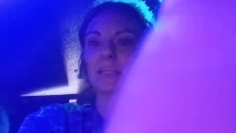 Snapshot of issyamazin667 chatting on October 7, 2:14 pm Girlnextdoor online show from October 7, 2:14 pm