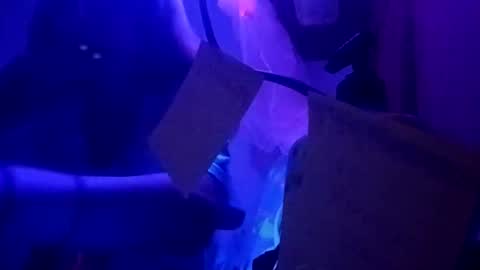 Snapshot of issyamazin667 chatting on October 13, 7:19 am Girlnextdoor online show from October 13, 7:19 am