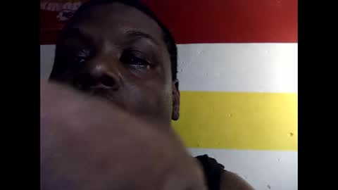 iswalloweveything online show from April 12, 11:15 am