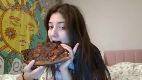 ItalianKitty online show from November 9, 8:51 pm