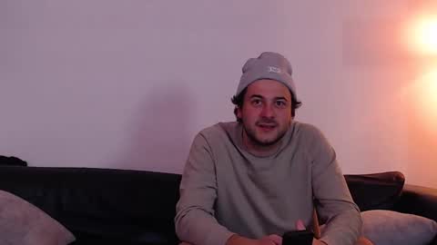 Snapshot of italianladd chatting on November 4, 1:38 am italianladd online show from November 4, 1:38 am