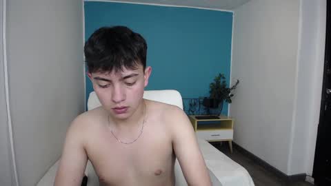 ithan__ online show from September 22, 6:54 pm
