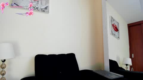 Angelica online show from April 3, 6:06 pm