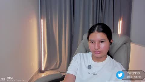 Snapshot of its_jane chatting on June 1, 9:49 pm ITS JANE online show from June 1, 9:49 pm