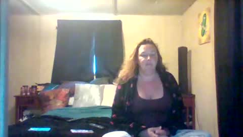 Snapshot of its_kimber chatting on April 23, 2:30 pm its kimber online show from April 23, 2:30 pm