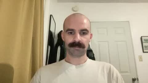 Snapshot of its_me_adam_9 chatting on November 4, 11:48 pm its_me_adam_9 online show from November 4, 11:48 pm