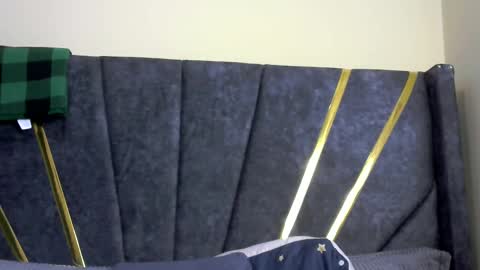 Snapshot of its_sweet chatting on September 18, 11:07 pm BigAss horny online show from September 18, 11:07 pm