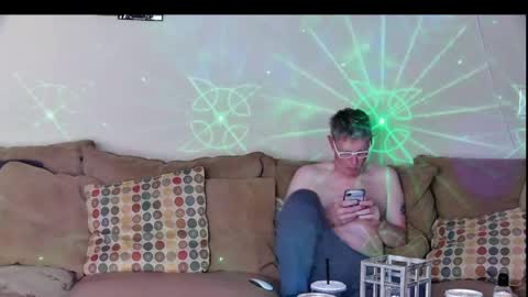 Snapshot of itsallaboutme68 chatting on May 8, 7:25 am Just John online show from May 8, 7:25 am