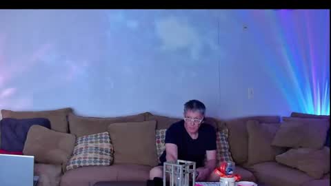Snapshot of itsallaboutme68 chatting on May 13, 7:39 am Just John online show from May 13, 7:39 am