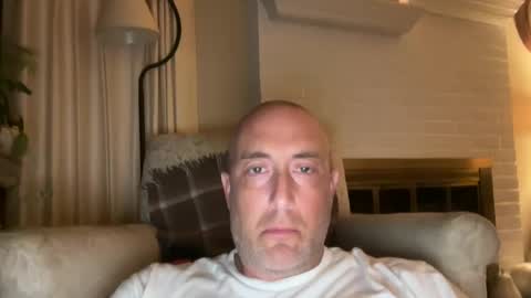 Snapshot of itsanexperiment chatting on October 1, 2:17 am itsanexperiment online show from October 1, 2:17 am