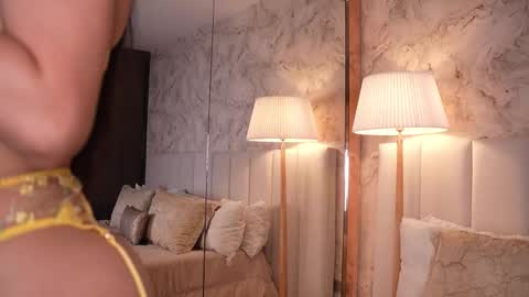     online show from March 19, 4:33 pm