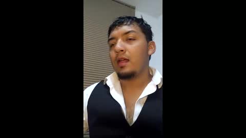 Snapshot of itsdavidx chatting on April 17, 2:25 am David online show from April 17, 2:25 am