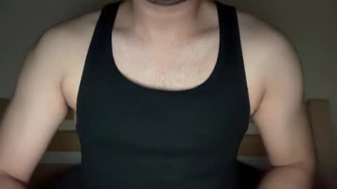 Snapshot of itsfrostagain chatting on January 4, 5:37 am Frost online show from January 4, 5:37 am