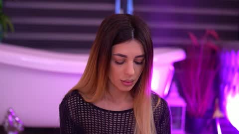 Snapshot of itsivylicious chatting on February 16, 5:36 am itsivylicious online show from February 16, 5:36 am