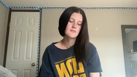 Snapshot of itskaylaaa chatting on July 3, 11:33 pm itsKaylaaa online show from July 3, 11:33 pm