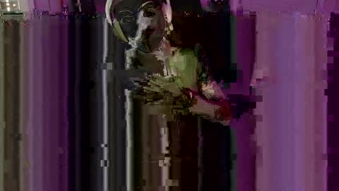 Snapshot of itslamayo chatting on April 18, 5:00 am itslamayo online show from April 18, 5:00 am