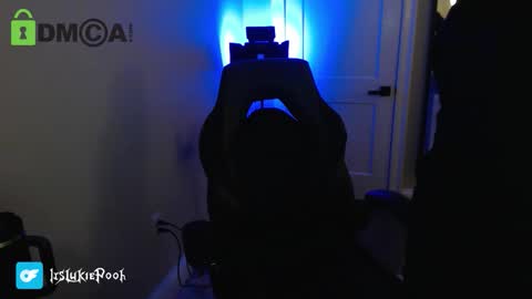 Snapshot of itslukiepooh chatting on January 11, 10:59 pm Itslukiepooh online show from January 11, 10:59 pm