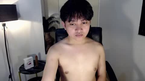 Snapshot of itsme_berniexx chatting on July 19, 1:15 pm ask me online show from July 19, 1:15 pm