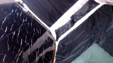 Snapshot of itsme_liza chatting on November 18, 6:45 pm itsme_liza online show from November 18, 6:45 pm