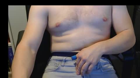 Snapshot of itsmealexp123 chatting on February 22, 9:24 pm itsmealexp123 online show from February 22, 9:24 pm