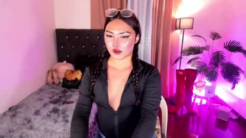 Siana online show from June 25, 4:00 pm