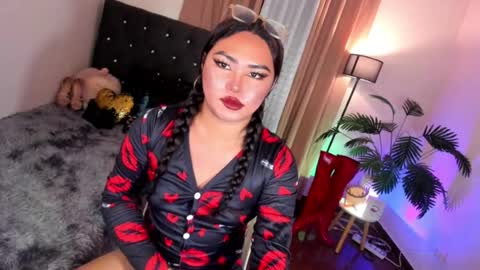 Siana online show from June 27, 5:18 pm