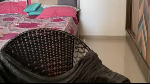 Snapshot of itsmylife021 chatting on October 21, 3:29 am Raje online show from October 21, 3:29 am