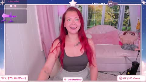 ItsNatashaRay online show from October 17, 3:47 pm