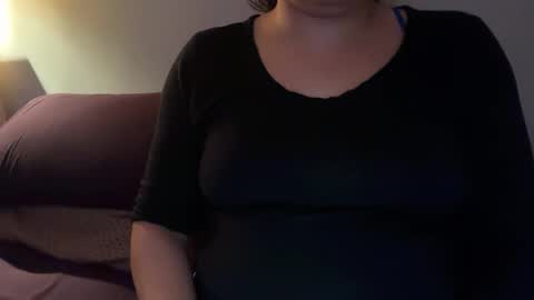 Snapshot of itsnoirielle chatting on March 5, 4:52 am itsnoirielle online show from March 5, 4:52 am