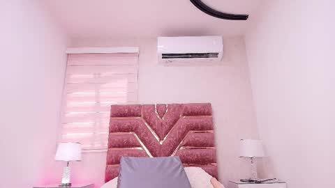 Snapshot of itspia chatting on February 7, 7:17 pm Itspia online show from February 7, 7:17 pm