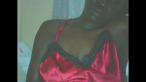 Snapshot of itsqueen_blacq chatting on October 18, 10:27 am Queen blacq online show from October 18, 10:27 am