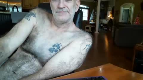 Snapshot of itsxxxtc chatting on December 5, 5:53 pm itsxxxtc online show from December 5, 5:53 pm